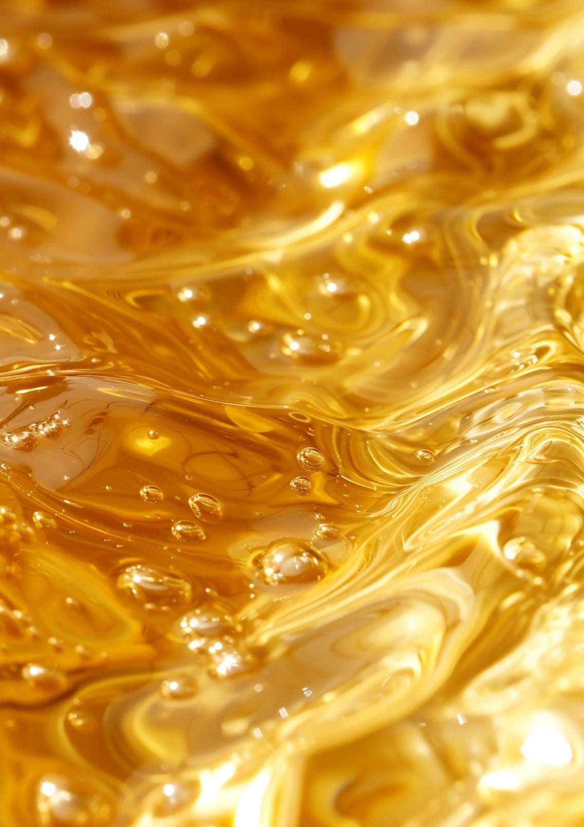 Oregano leaves and concentrated oregano oil